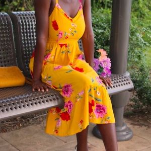 Old Navy - Yellow A-line floral dress - size L